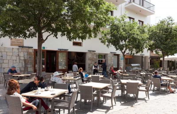 Borras Hostal in Port de Pollença, Mallorca Bar