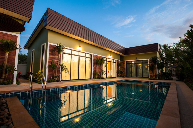 Jinda Resort in Sa Khu, Phuket (Thailand) Pool