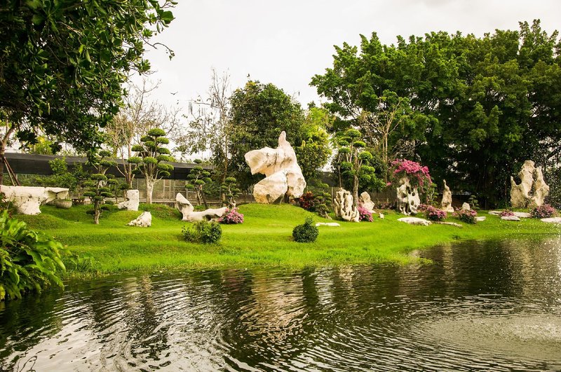Eastiny Resort & Spa in Pattaya, Bangkok Garten
