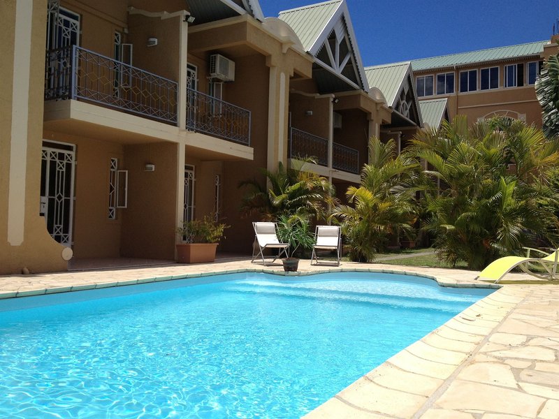 Elysee Hotel Residence in Trou aux Biches, Port Louis, Mauritius Hallenbad