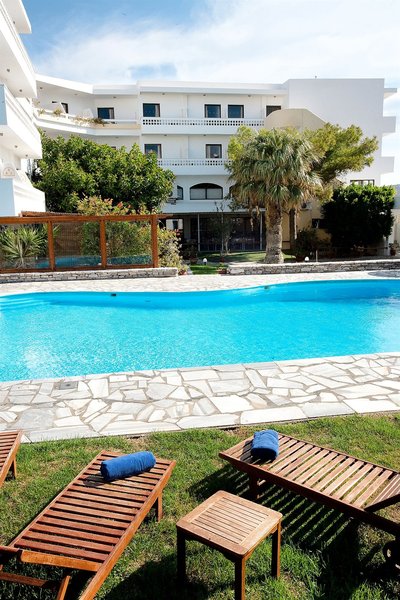 Aeolos Bay Hotel in Tinos (Insel), Mykonos Pool
