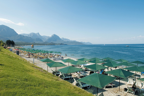 Urlaub Izmir - Last Minute Reisen Türkei günstig buchen - Wasser antalya ausspannend badeanzug entspannen entspannung hotel kemer küste leute meer mittelmeer ozean pug regenschirm reisen ruhelosigkeit sand seaside sonne strand tourism turkey türkei urlaub.