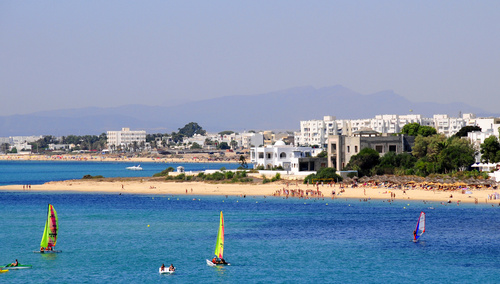Urlaub Tunis - Last Minute Reisen Tunesien günstig buchen - abgrund african daisies allah beten entspannen entspannung fishing gewürtz glauben hammamet himmel hotel hunting isla kaiser barbarossa kamel meer mohn mosque ocolus palme reise reisen religion sonne sour cream spices strand sunrise sunset swimming tauchen tauchend teppiche tunesien tunis urlaub wasser wave winter.