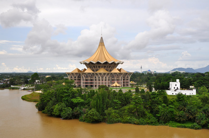 Urlaub Kuching - Last Minute Reisen Malaysia günstig buchen - Kuching, Parlament, Malaysia, Asien, Gebäude.