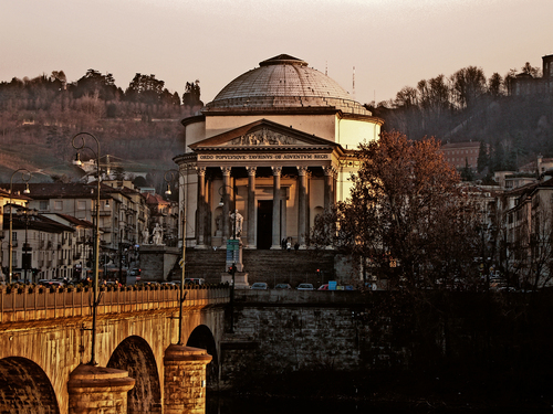 Städtereise nach Turin - gotteshaus, glaube, brücke, italien, fluss, gott, licht, tempel, kirche, god, light, italy, church, turin, temple, bridge .