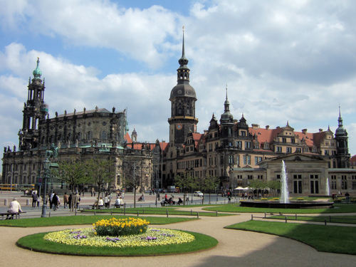 Dresden - Perle des Barock - schloßplatz, dresden, hofkirche, schloß.