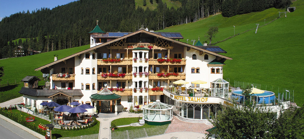 Apparthotel Talhof - familienfreundlich und naturnah - Hotel kitzbühl alpen berge gasthaus .