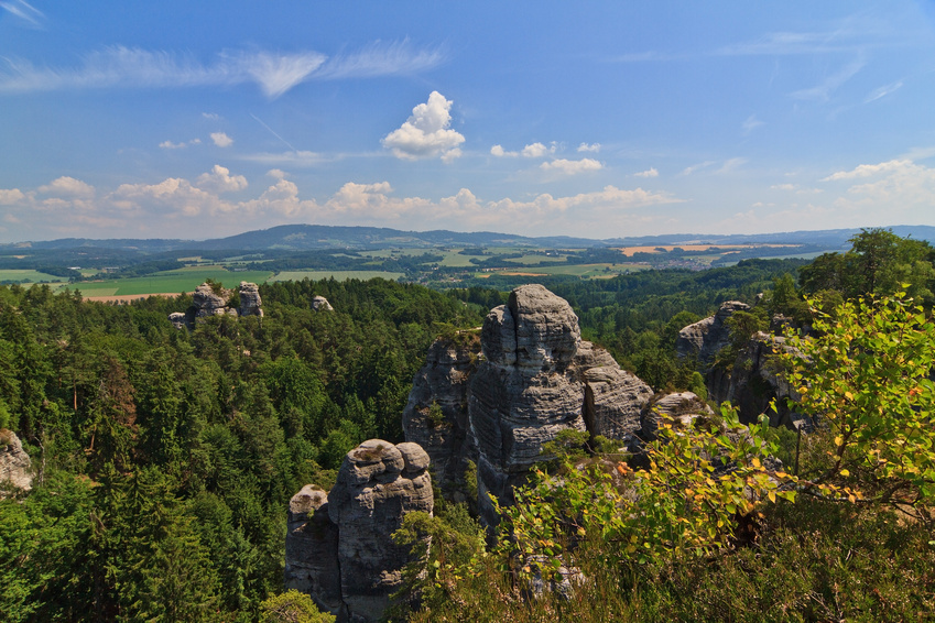 Top 10 der Reiseziele für 2015 - bäume böhmen büsche kletterfelsen klettern natur tschechien wald wiesen.