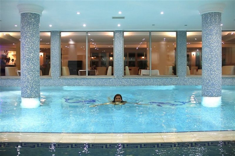Hallenbad