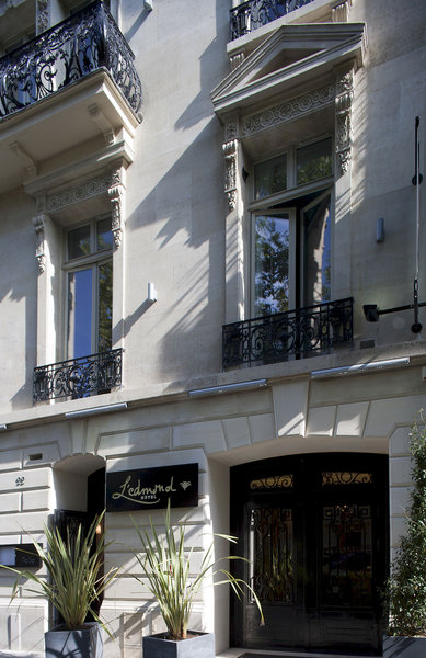L'Edmond in Paris, Paris-Charles De Gaulle Außenaufnahme
