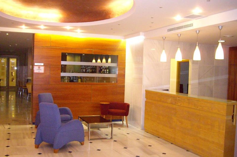 Macià Villa Blanca Granada (ex: Villablanca) in Granada, Granada Bar