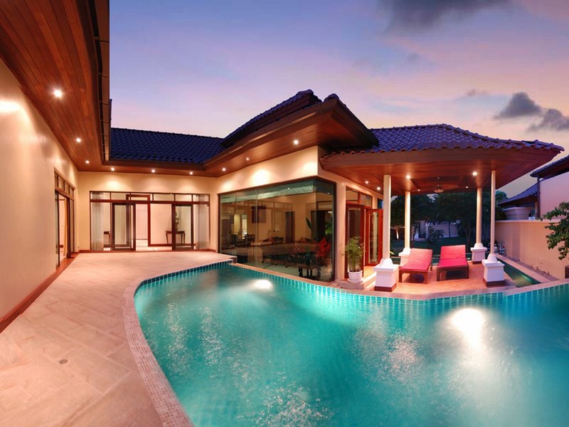 Les Palmares Villas in Thalang, Phuket (Thailand) Pool
