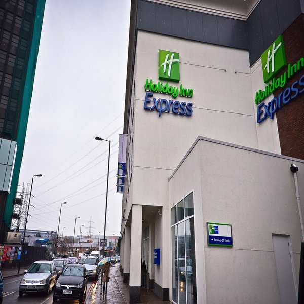 Holiday Inn Express London - Wimbledon South in London, London-Heathrow Außenaufnahme