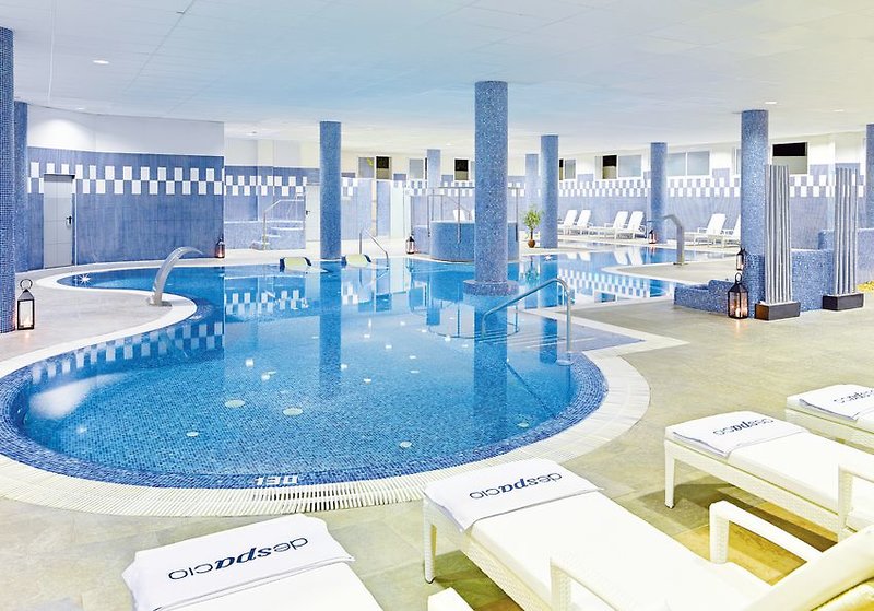 Hallenbad