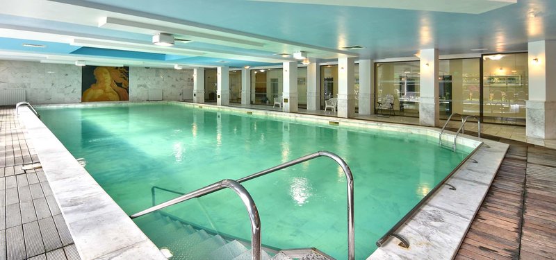 Hallenbad