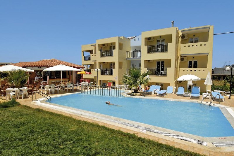 Sunshine Studios & Apartments in Stalida, Heraklion (Kreta) Pool