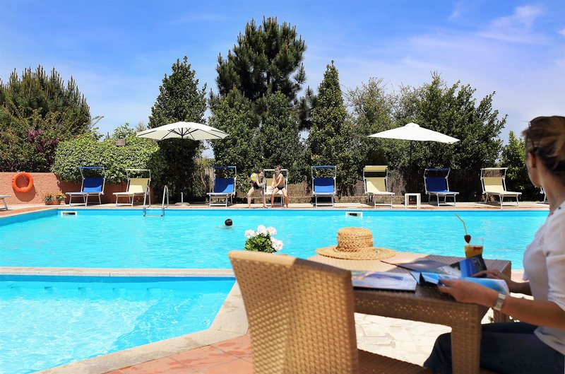 Pausania Inn in Tempio Pausania, Olbia,Sardinien Pool