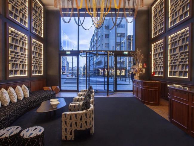 Wine & Books Porto Hotel in Porto, Porto Lounge/Empfang