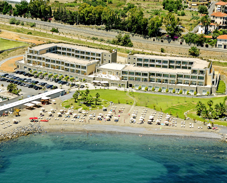 Aregai Marina Hotel & Residence in Santo Stefano al Mare, Nizza Außenaufnahme