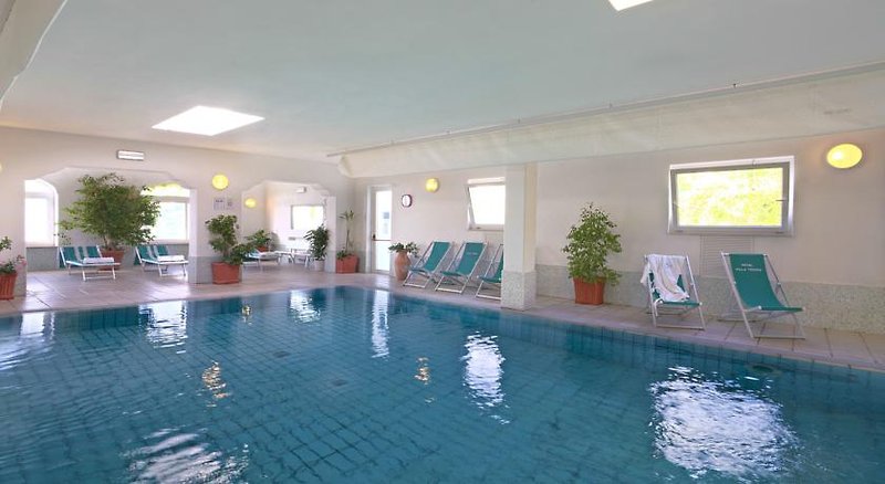 Hallenbad