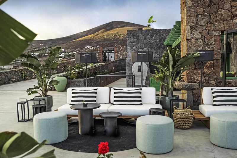 Hotel Cesar Lanzarote in La Asomada, Lanzarote Terrasse