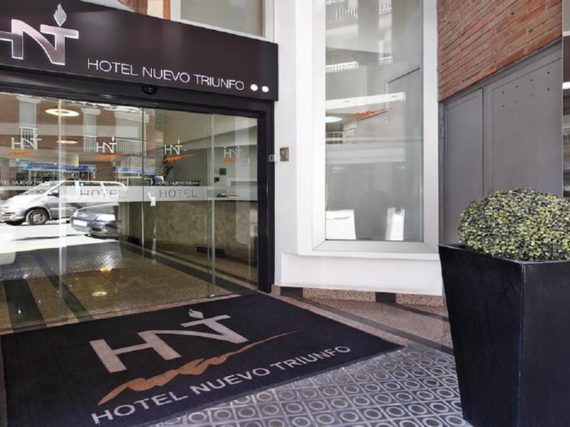 Nuevo Triunfo in Barcelona, Barcelona Außenaufnahme