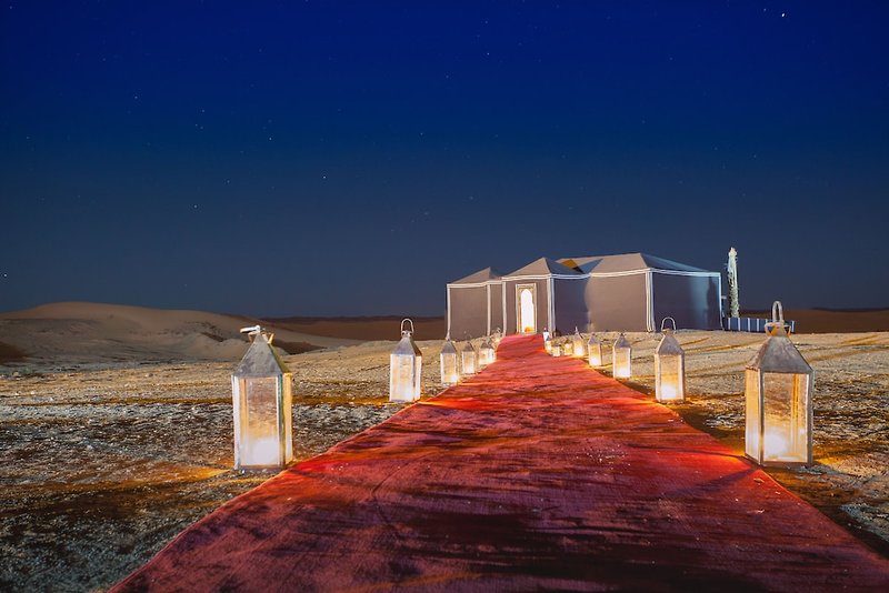 Lemnaouar Erg Camp in Merzouga, Marrakesch (Marokko) Außenaufnahme