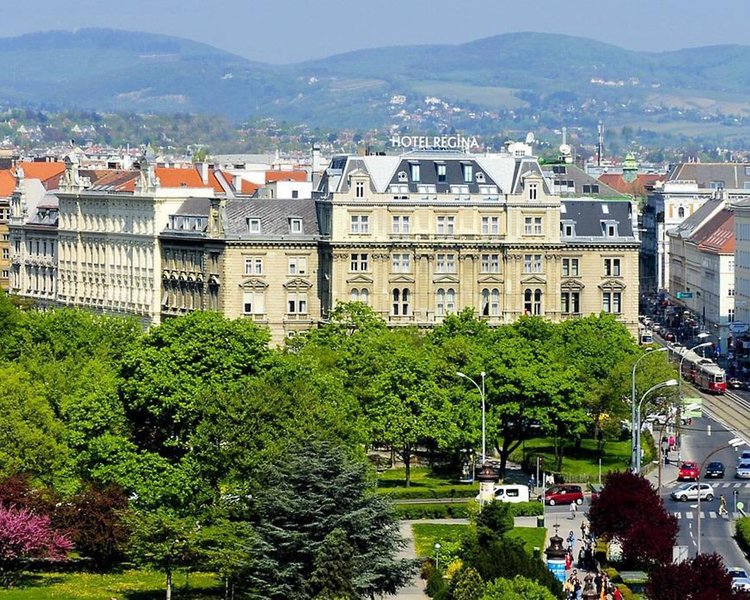 Regina in Mailand, Mailand (Malpensa) Außenaufnahme