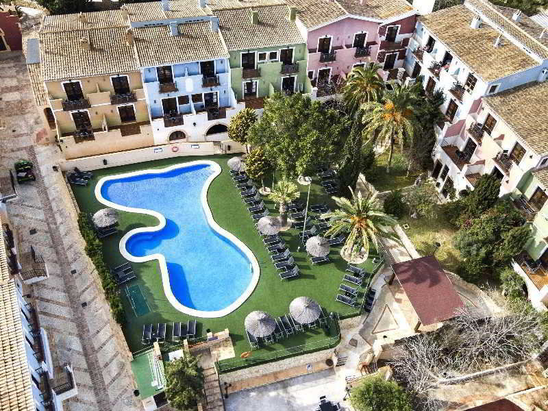 Occidental Pueblo Acantilado in El Campello, Alicante Modellaufnahme