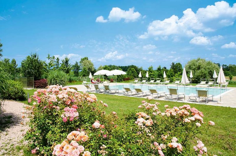 Relais Corte Cavalli in Ponti sul Mincio, Verona Pool