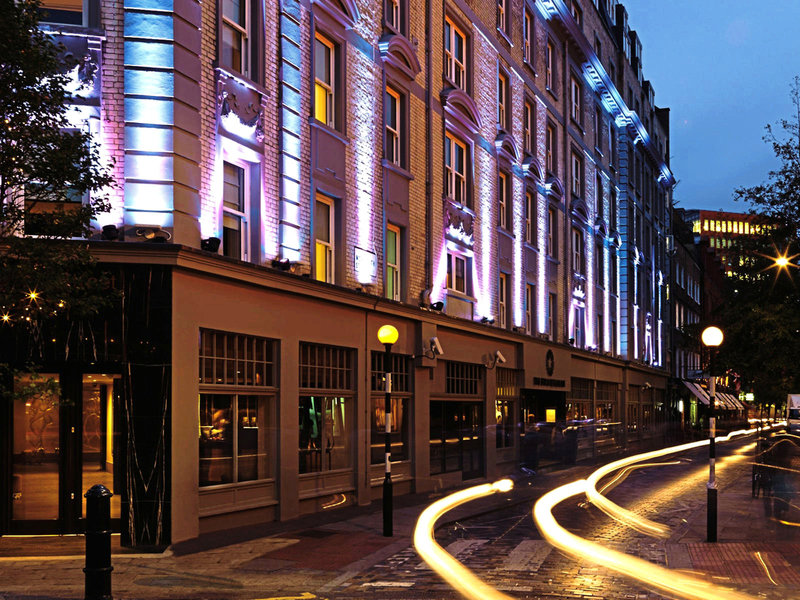 Radisson Blu Edwardian Mercer Street Hotel, London in London, London-Heathrow Außenaufnahme