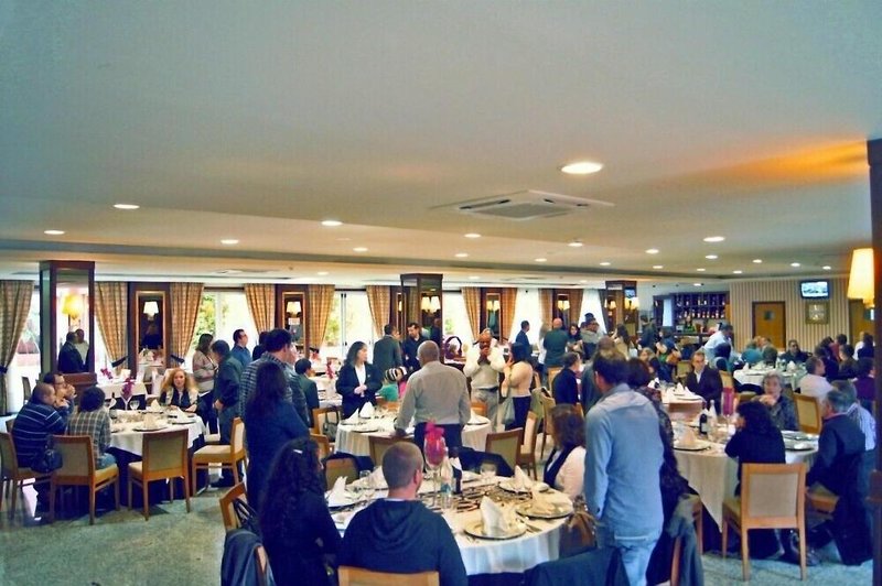 Termas de Sao Vicente Palace Hotel & Spa in Pinheiro (Penafiel), Porto Restaurant