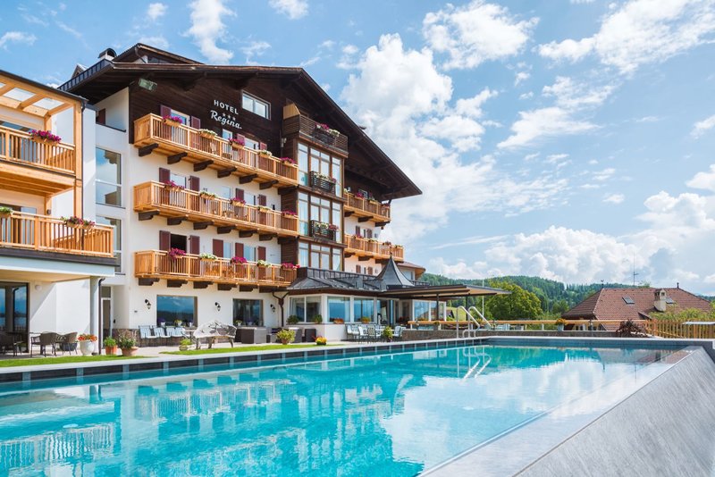 Regina in Ritten, Pool