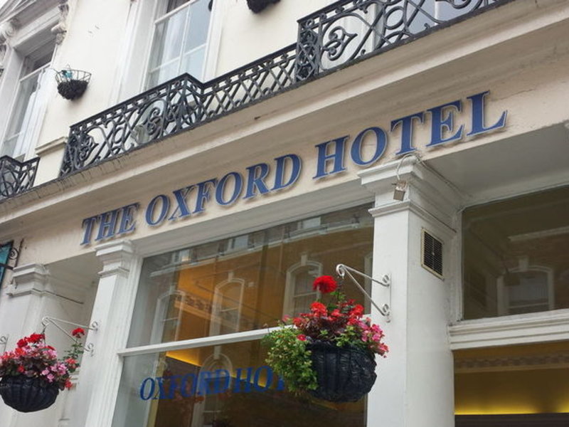Oxford Hotel in London, London-Gatwick Außenaufnahme