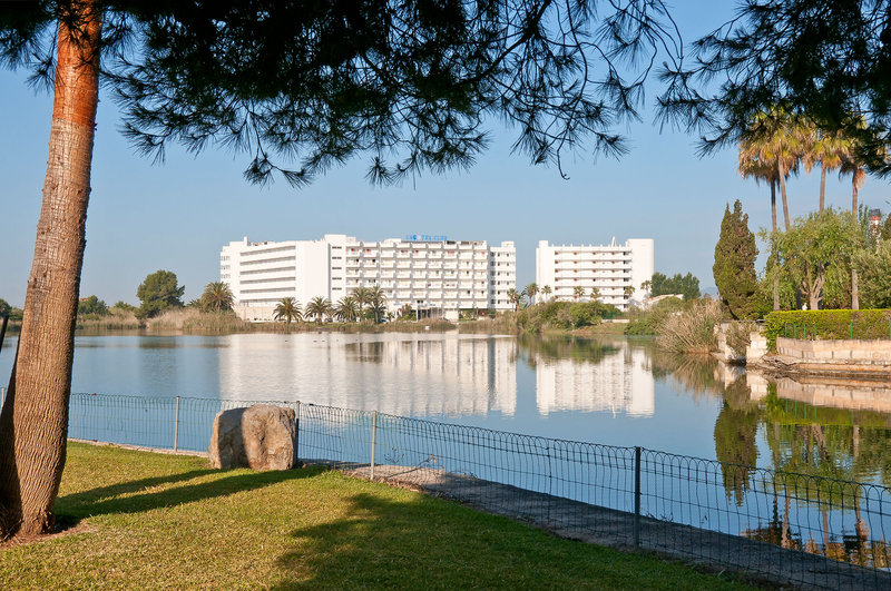 Eix Lagotel Apartamentos in Playa de Muro, Mallorca Außenaufnahme