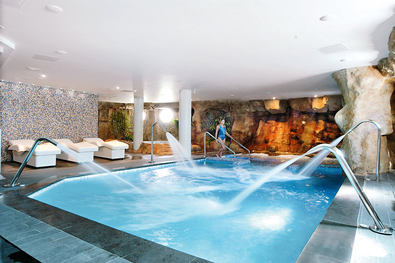 Hallenbad