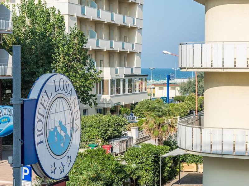Hotel Losanna in Cervia, Venedig Außenaufnahme