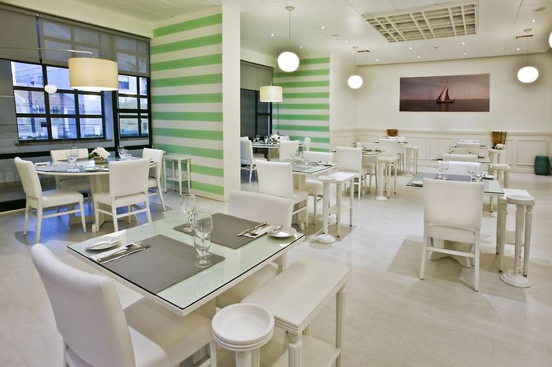 TRYP by Wyndham Montijo Parque Hotel in Montijo, Lissabon Konferenzraum