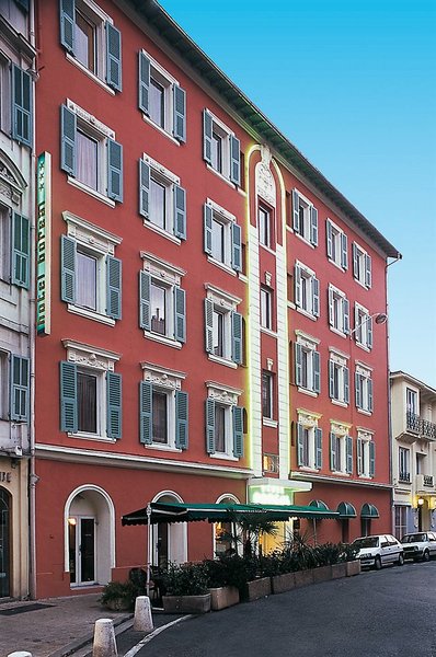Boreal in Nizza, Nizza Außenaufnahme