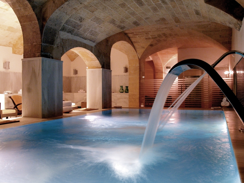 Hallenbad