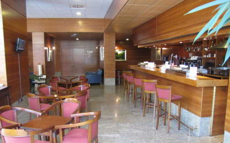 Hotel Las Provincias in Fuenlabrada, Madrid Bar