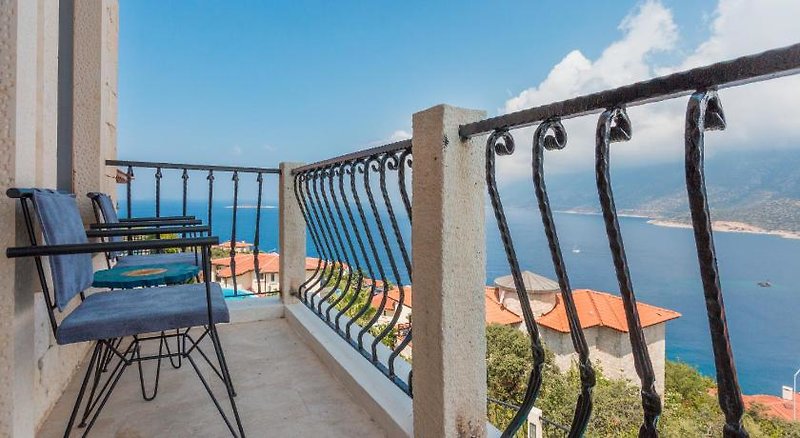 Hillcity Boutique Hotel in Kas, Antalya Terrasse
