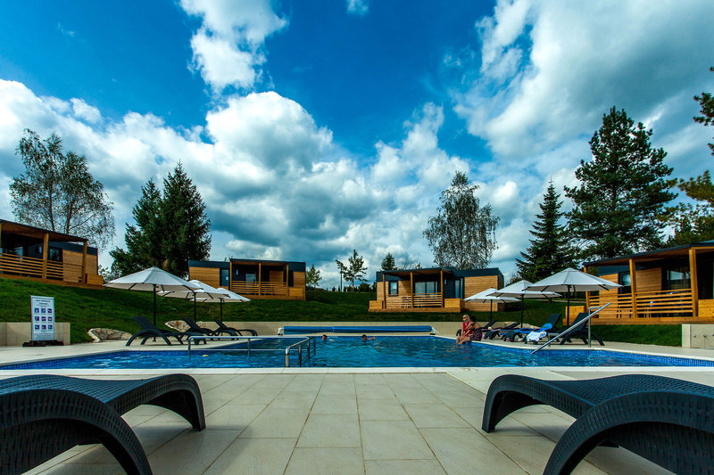 Plitvice Holiday Resort in Rakovica, Rijeka (Kroatien) Pool
