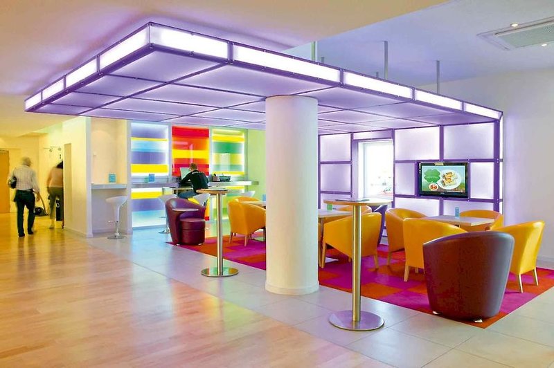 Hotel ibis Lisboa Alfragide in Amadora, Lissabon Lounge/Empfang