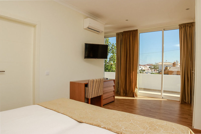 Lagoa Hotel in Lagoa, Faro Wohnbeispiel