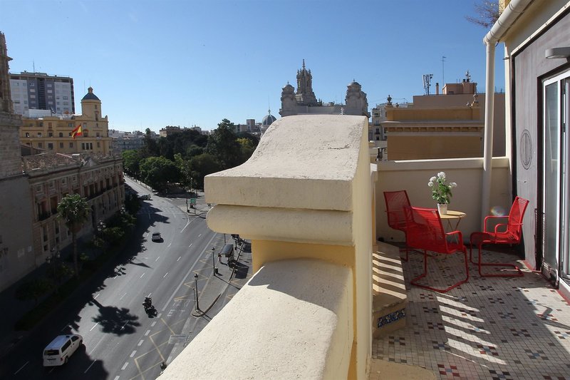 Purple Nest Hostel in Valencia, Valencia Außenaufnahme