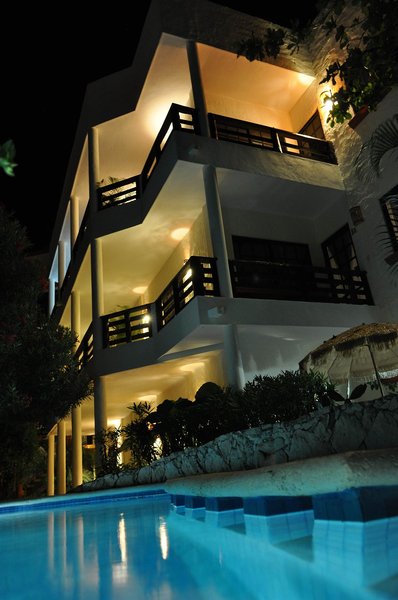 Hotel el Moro in Puerto Morelos, Cancun Pool