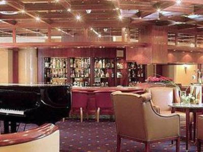 Pullman Madrid Airport & Feria in Madrid, Madrid Bar