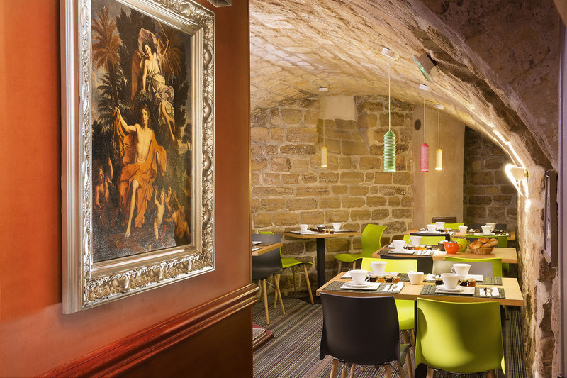 Apollon Montparnasse in Paris, Paris-Charles De Gaulle Restaurant