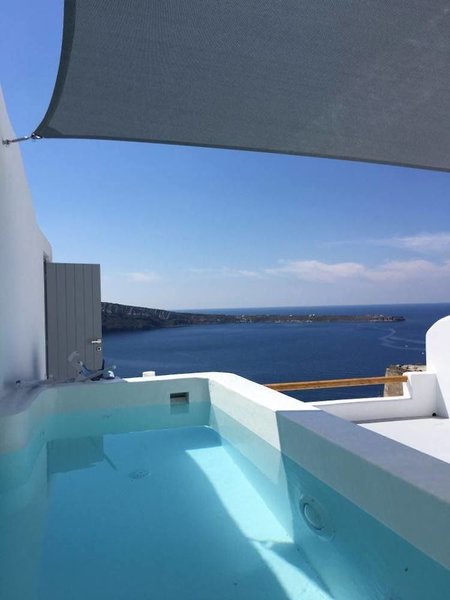 Maregio Suites in Ia, Santorini Pool
